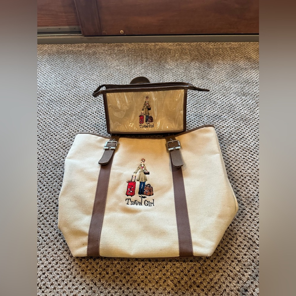 Travel girl bag with cosmetic bag